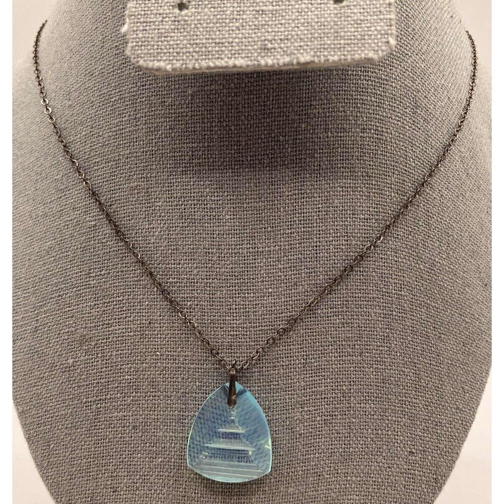 VTG REVERSE CARVED OPAL BLUE LIULI GLASS PAGODA PENDANT STERLING SILVER NECKLACE